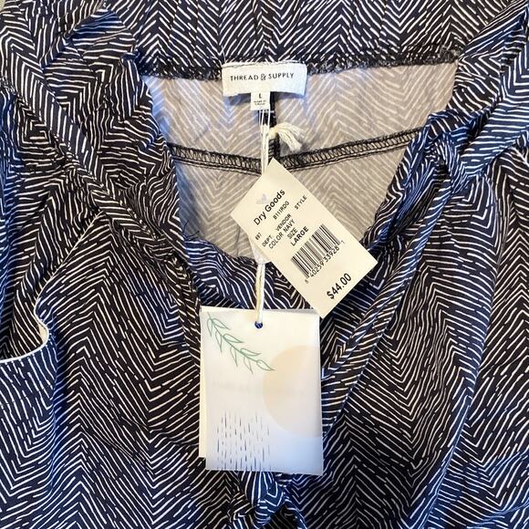 Thread & Supply NWT Woman Ruffle Belted Elastic Zebra Pattern Size Large Shorts - Picture 5 of 9